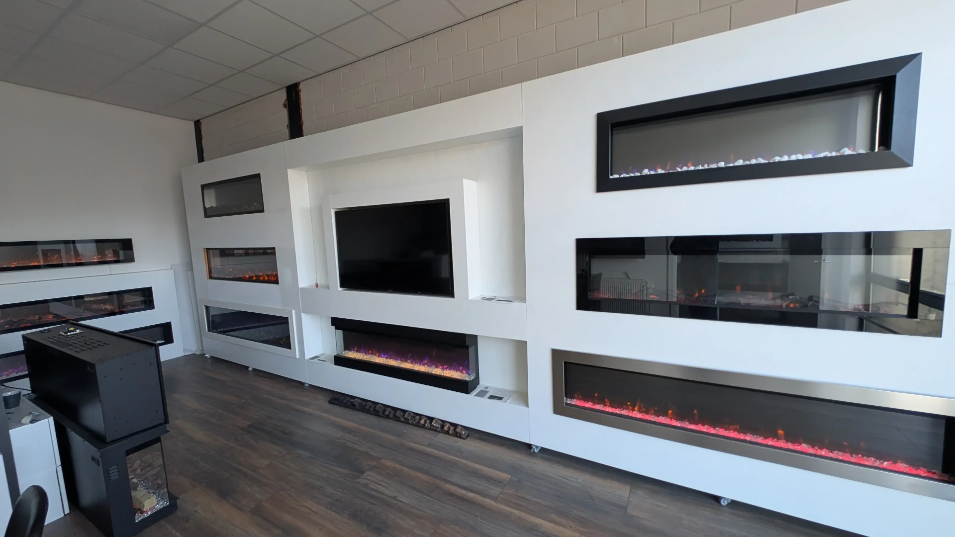 Showroom overzicht met diverse inbouwhaarden